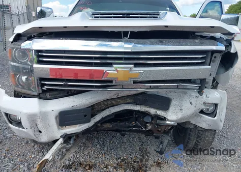 2017 Chevrolet Silverado 2500Hd High Country z USA, uszkodzony, nr VIN 1GC1KXEY3HF247978